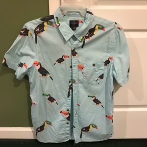 American Eagle men’s casual button up. Size large.